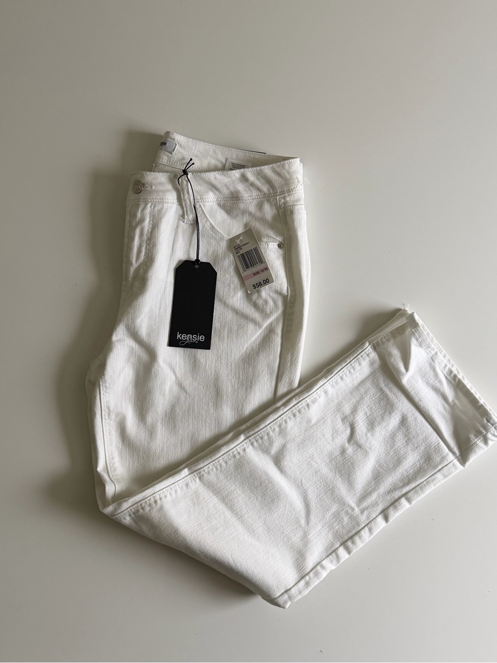NWT Kensie White Jeans - 10/30